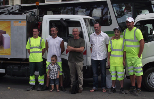 Jean-Luc Granet, Raphaël Vian avec les Ambassadeurs du tri qui effectuent quotidiennement la collecte ou le nettoyage des PAV (Points d'apports volontaires).
