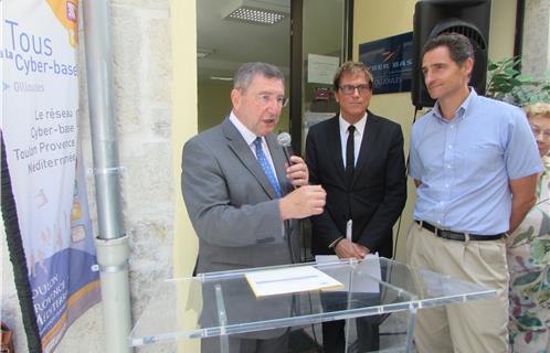 Robert Bénéventi, aux côtés de Mr. Ghiribelli et du Maire du Pradet