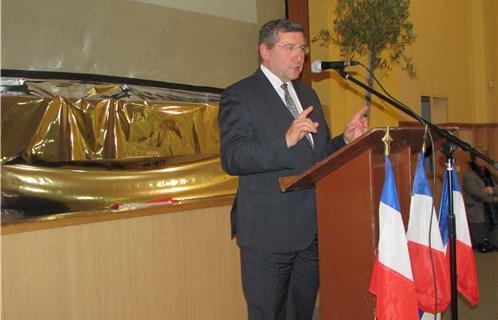 Robert Bénéventi, Maire d'Ollioules présentant ses voeux au personnel communal