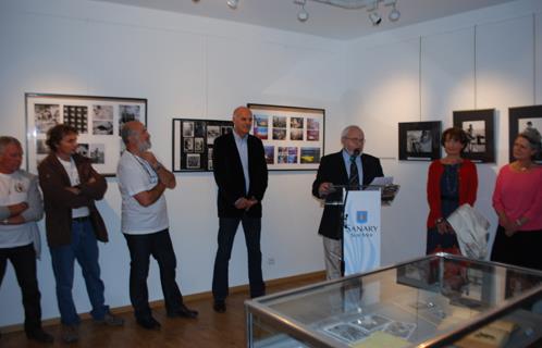 Inauguration de l'Art Bleu avec notamment Daniel Alsters, Ferdinand Bernhard, Charly Hourcau, Juliette Dumas et madame Ojzerowicz.