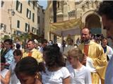 Fête Dieu, procession du Saint Sacrement et hommage au père Popieluszko