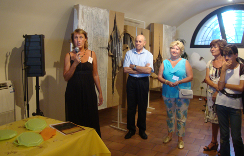 Lors du vernissage, Isabelle Gonet présenta les artistes.