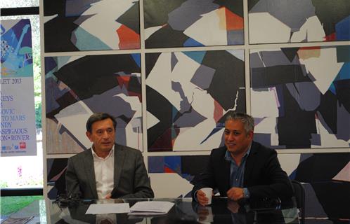 Conférence de presse avec Jean-Sébastien Vialatte et Houia Rabah
