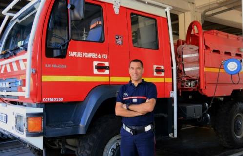 Le Capitaine Fleury, responsable de la caserne de Six-Fours