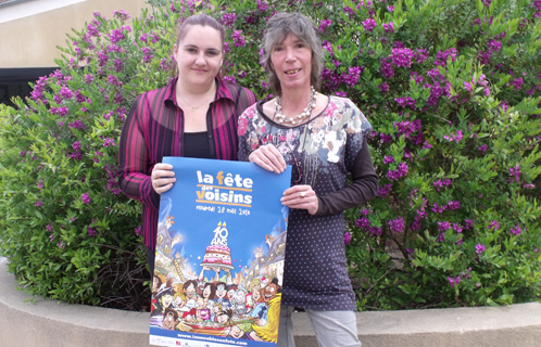 Martine Roussel, à droite, avec Cindy, de la mairie-annexe du Brusc