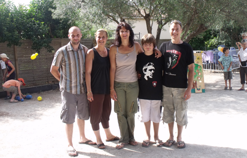 Béatrice Lemoine avec son fils Anthony, entourée de Ludovic, Emilie et Hervé