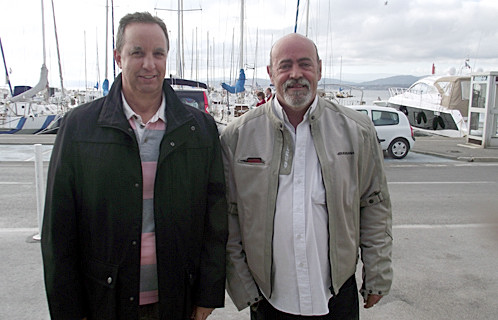 Pierre-Yves Prolhac, président du RC Six-Fournais, avec Denis Perrier, pressenti pour être responsable de la future école de rugby.