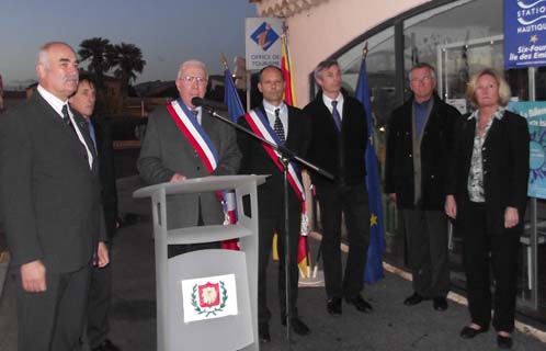 La cérémonie s'est déroulée mardi soir promenade Charles de Gaulle.