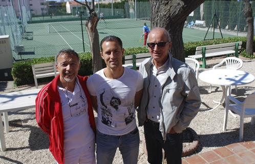 Le nouveau président Damien Lanza, entouré de Maurice Fernandes et Bratislav Vuckovic.