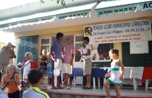 Remise des prix de l'édition 2009 du tounoi hors catégorie du T.C.M Six-Fours les Plages