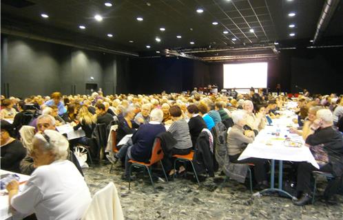 Une salle archi-comble!