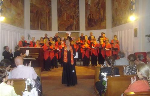 Bernadette Planchon, chef de chœur de la chorale Les Alizées.