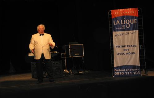 Robert Andreozzi dans "La belle de Cadix", de Francis Lopez