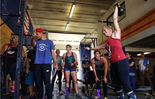 Les femmes en finale bataillent comme des tigresses. 