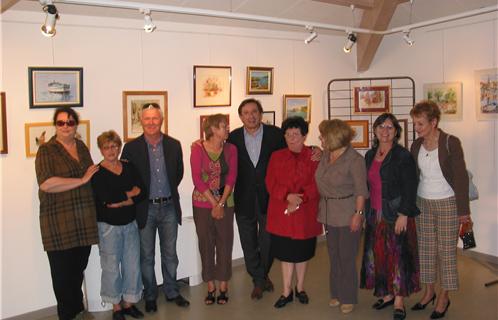 Vernissage en présence de nombreux élus et de la présidente de l'association.