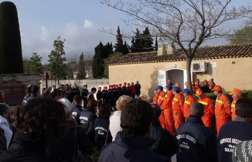 De nombreuses personnes lui ont rendu un dernier hommage