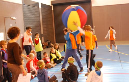 A la découverte du Kin-Ball avec l'USEP.