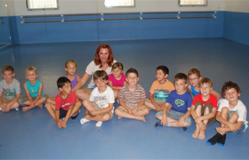 Sandra Filippi lors du stage de juillet avec les enfants du centre de loisirs.