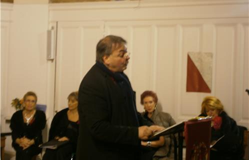 Olivier Padovani chantant un Ave Maria tiré de la Méditation de Jules Massenet. 