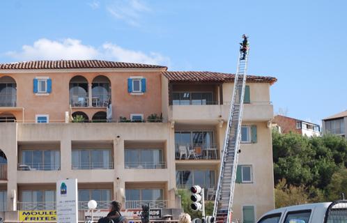 Les sapeurs-pompiers en intervention à la Coudoulière.