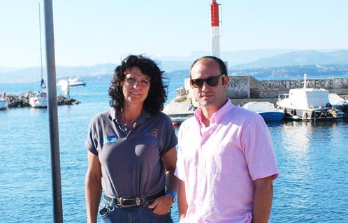 Fabrice Bernard, membre de la délégation Internationale du Conservatoire du Littoral et responsable de la mission PIM, qui s’est déroulée cette semaine au Rouveau. A ses côté Paule Zucconi-Gil, déléguée du Conservatoire du Littoral sur la commune de Six Fours et garde de l’île du Grand Rouveau.