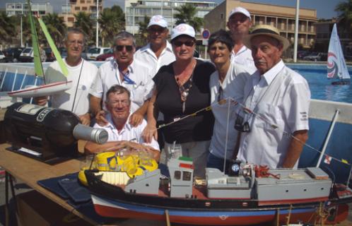 L'équipe des Argonautes lors de l’exposition de ce week-end sur l’esplanade du rayon de Soleil.