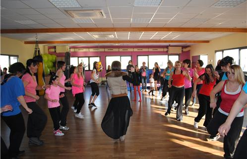 Battle de danse pour fêter cinq années d'existence