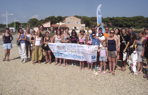 Le Festival des voix du Gaou s'est terminé par une opération nettoyage du site avec Surfrider Foundation et des volontaires.