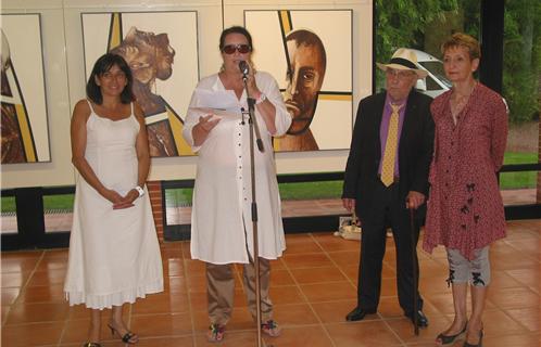 Vernissage de l'exposition hier soir avec les élus. De gauche à droite: Jocelyne Caprile, Dominique Ducasse, Henry Lechénier et Dany Cayol.