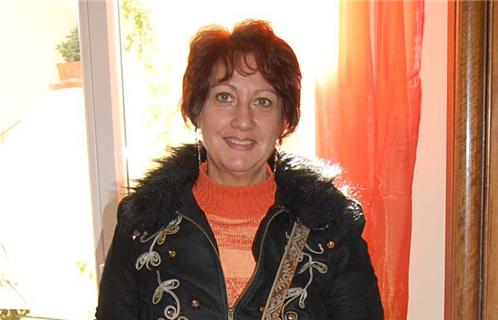 Véronique Martinoli est l'un des huit agents recenseurs de Six-Fours. Elle a en charge le secteur du Brusc