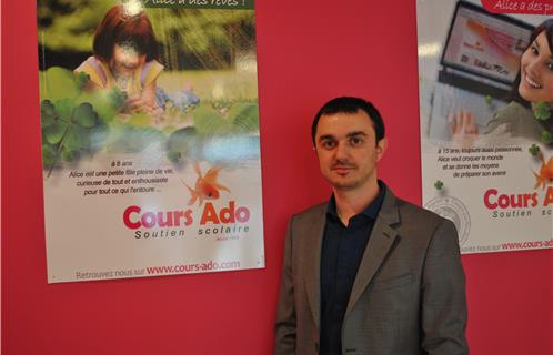 Emmanuel Lecomte, responsable de l'agence de Six-Fours "Cours Ado".