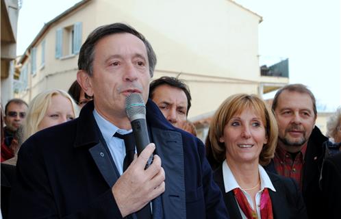 Allocution de Jean-Sébatien Vialatte devant sa permanence