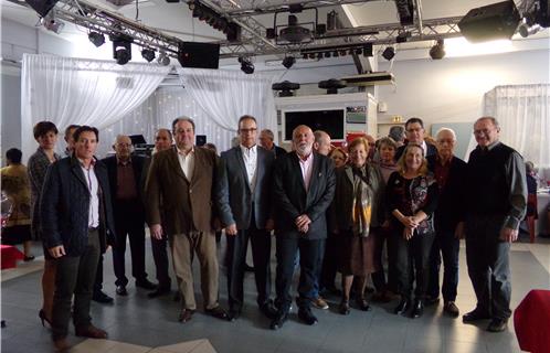 Le bureau des Amis du jumelage avec les élus Denis Perrier, Thierry Mas Saint Guiral, Patrick Perez, Hervé Fabre, Yves Draveton et Guy Marguerite représenté par son père.