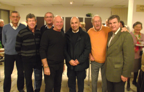 C'était l'heure des retrouvailles pour l'association des pointus de Sanary présidée par Christian Bénet, entouré de son bureau, de l'élu Patrice Esquoy et de Jean-Michel Preynat.