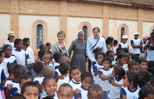 Ici Vivia Thiry et Jean-Sébastien Vialatte avec les enfants. (toutes les photos: Sekolin)