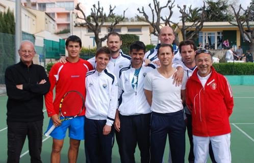 L'équipe une masculine du TCM de Carredon avec Maurice Fernandes et Bratislav Vuckovic.