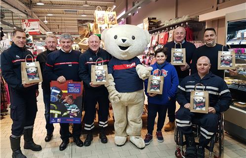 Les Peluches Pompy sont disponibles à la vente dans les magasins Intermarché de Six-Fours, Ollioules et La Seyne-sur-Mer. Les jeunes sapeurs pompiers de Six-Fours et de Sanary seront présents par intermittence pour vous expliquer l'utilité des peluches.