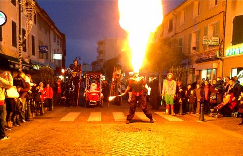 Les festivités de Noël illuminent le coeur de la ville