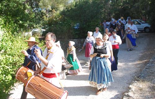 A l'arrivée à la chapelle.