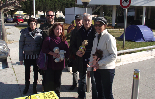 La mobilisation continue pour le maintien de la maternité à la Seyne, ici élus Seynois et membres d'associations réunis.