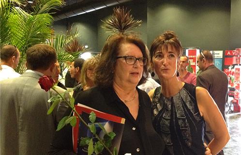 Patricia Mancini organisatrice du salon accompagnée de Dominique Ducasse, adjointe aux affaires culturelles et à la communication