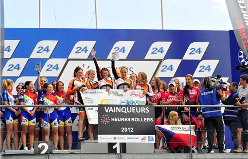 Les équipe féminines sur le podium des 24h Roller du Mans