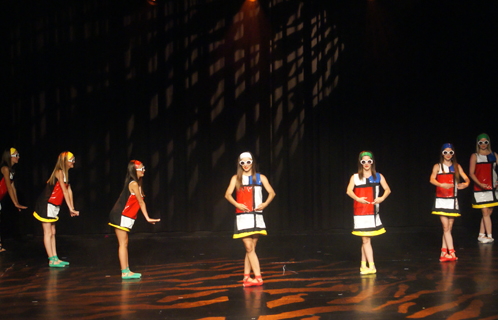 Spectacle de fin d'année de la section danse du Foyer Pierre Singal.