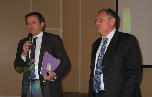 Jean-Sébastien Vialatte et Gilles Vincent à la Seyne sur Mer pour un forum citoyen au sujet de la taxe carbone. 