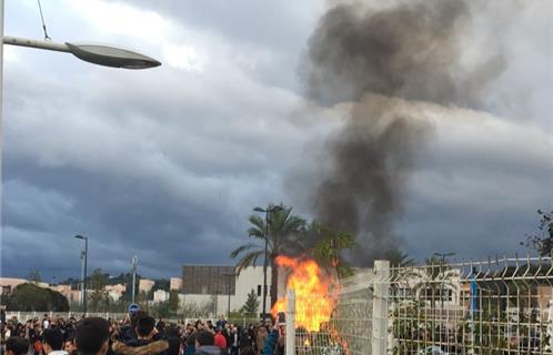 Le blocage du Lycée Langevin tourne à l'affrontement