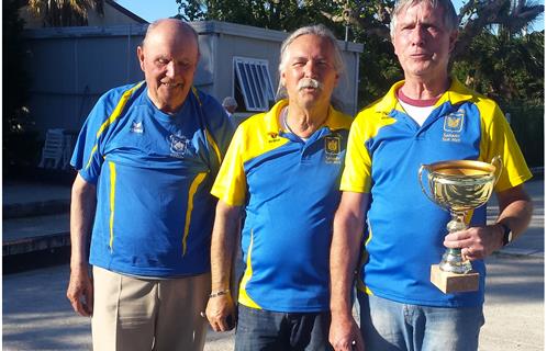 Les champions du Boulo-Sport de Sanary : Michel Peyre, Alain Borla et Alain Ottier. Qualifiés pour les Championnats de France. ©Boulo-Sport de Sanary