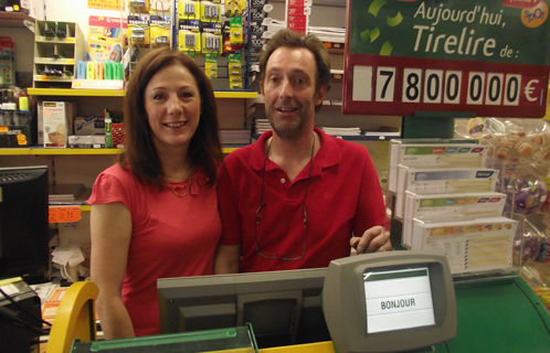 Un nouveau service à la presse du Brusc, chez Régine et Alain.