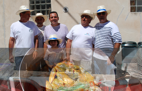 Didier Castillo et l'équipe de la Boule Joyeuse des îles, grands artisans des animations au Brusc.