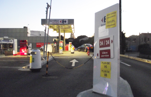 La pénurie de carburant était une réalité lundi.