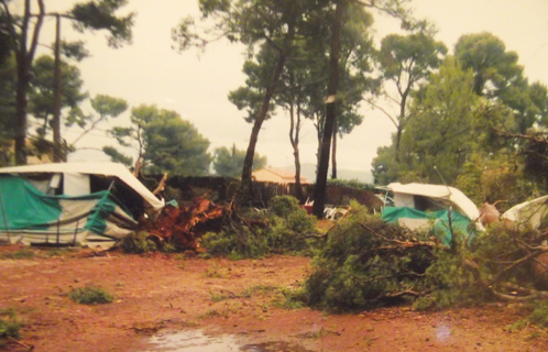 Les dégâts ont été spectaculaires au Centre Azur suite au passage de la tornade du 25 octobre 2011.